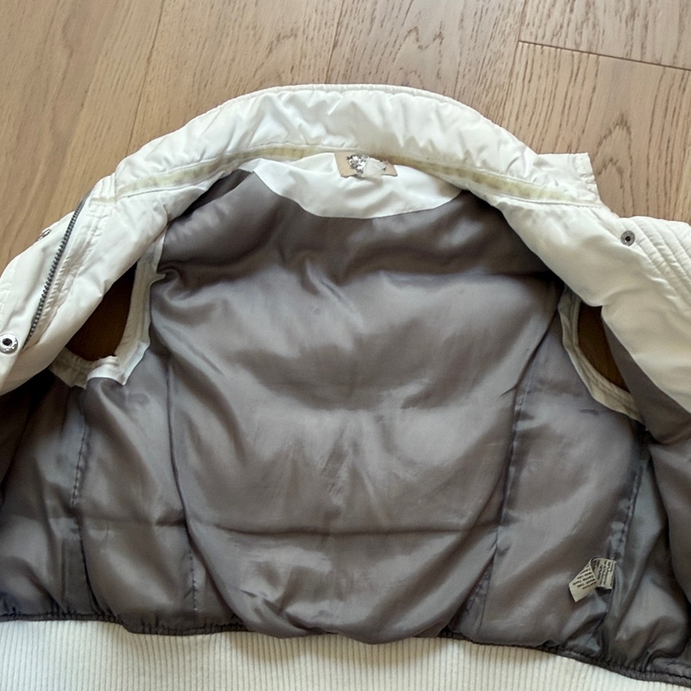 Forever 21 Duck Down White Puffer Vest - Picture 5 of 8